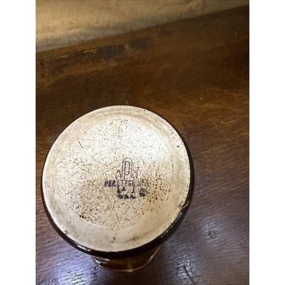 Includes lid and twin handles • Condition: Pre-owned, very good - Picture 5 of 5